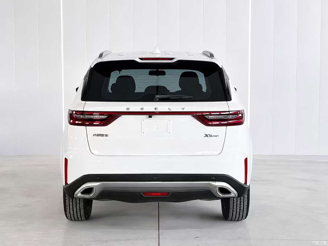 Geely X6, 2022 все фото