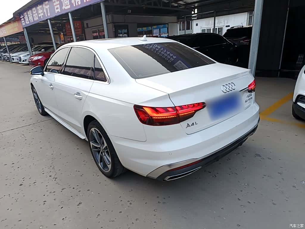 Audi A4L, 2021 все фото