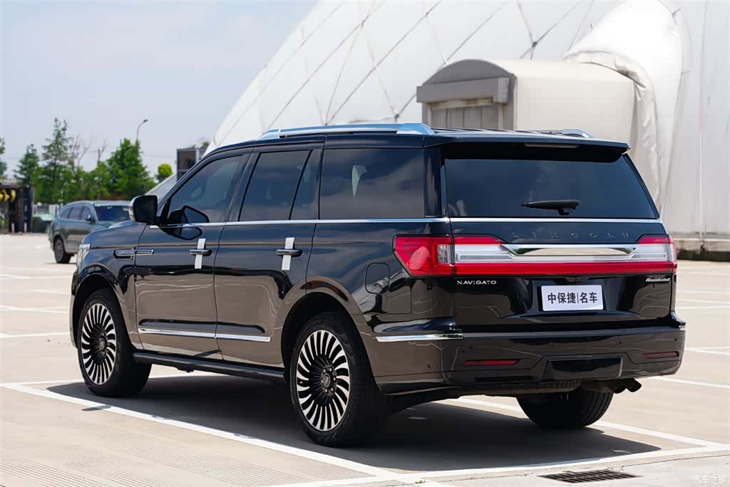 Lincoln Navigator, 2022 25