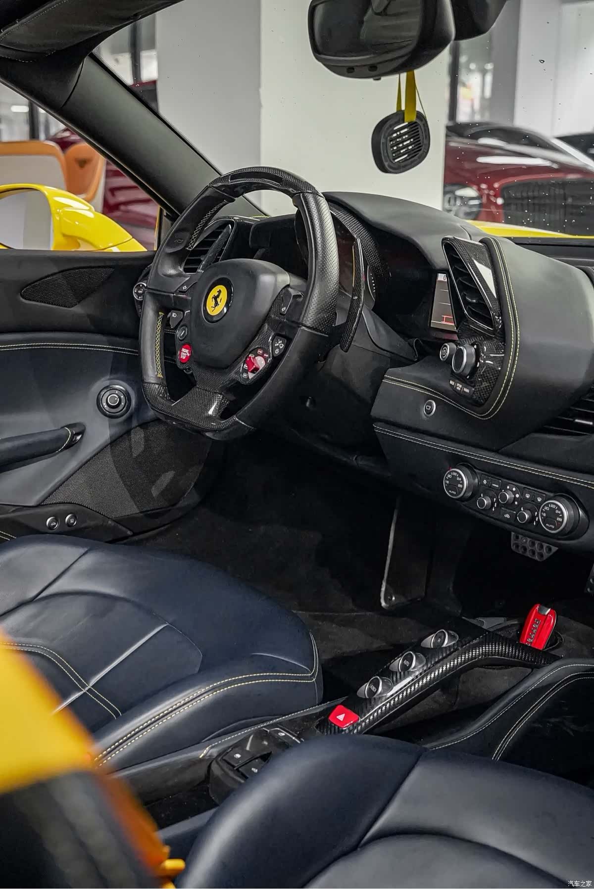 Ferrari 488, 2018 11
