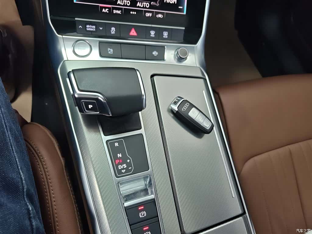 Audi A6L, 2020 10