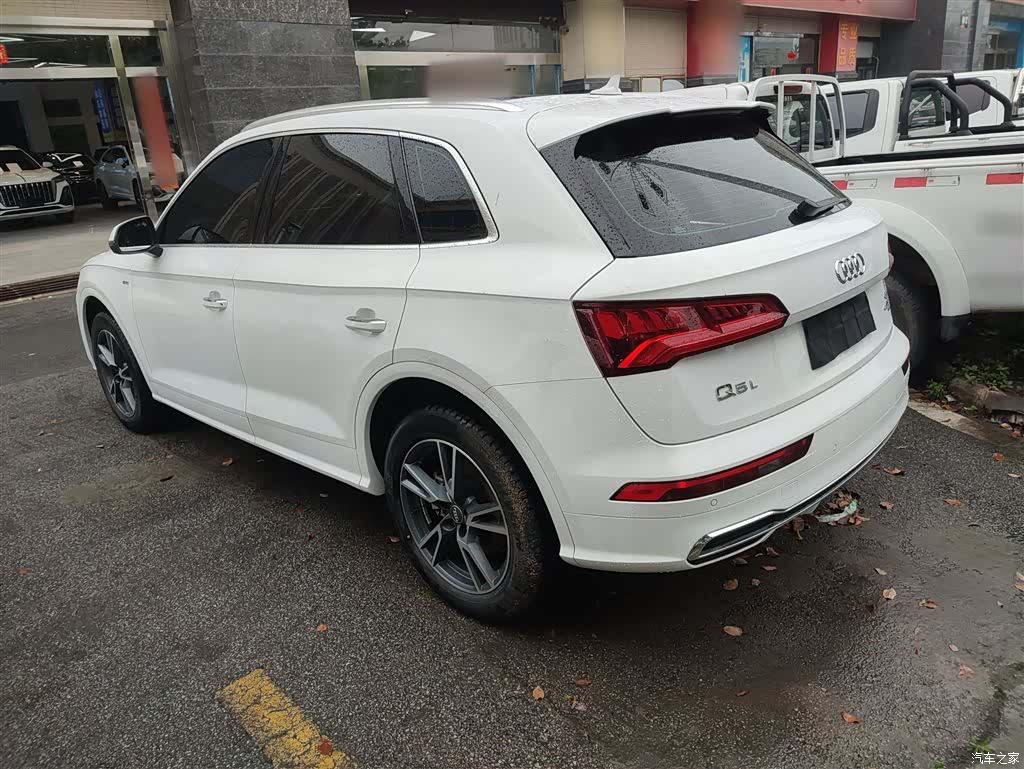 Audi Q5L, 2021 все фото
