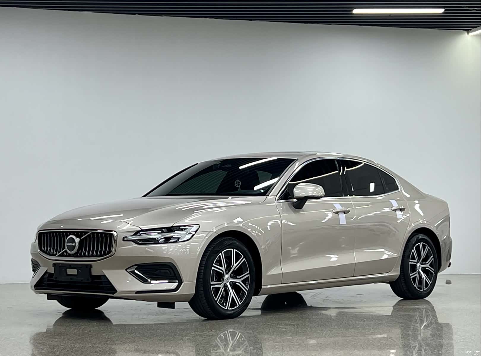 Volvo S60, 2022 1