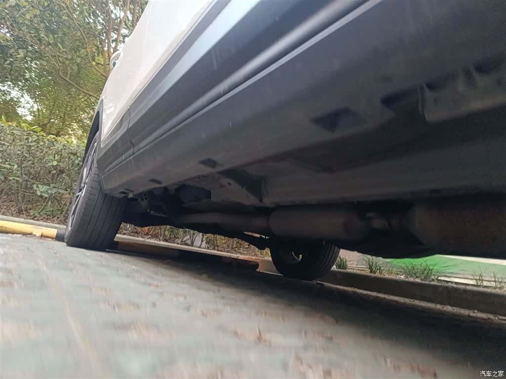 DongFeng AX7, 2022 16