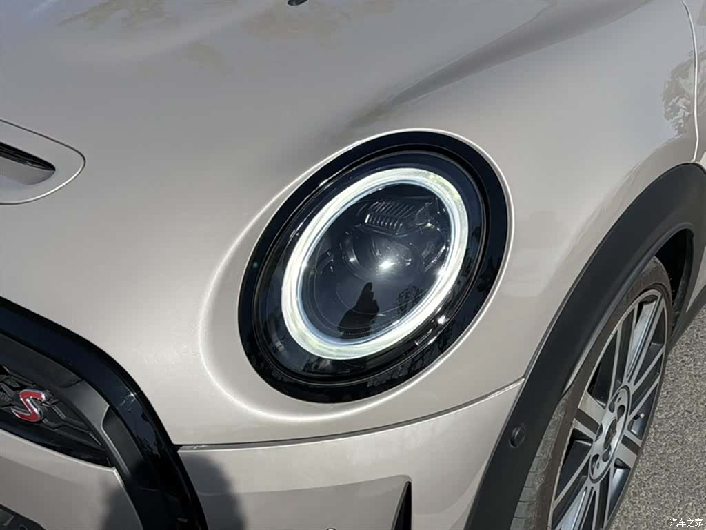 Mini Cooper, 2023 15