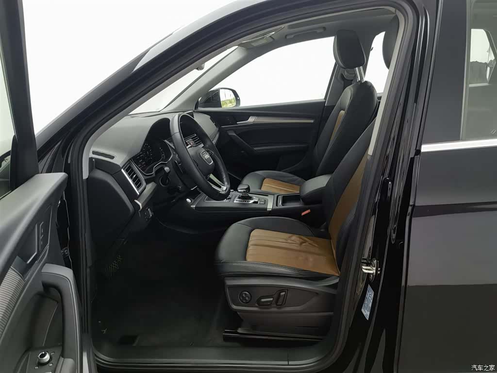Audi Q5L, 2020 10