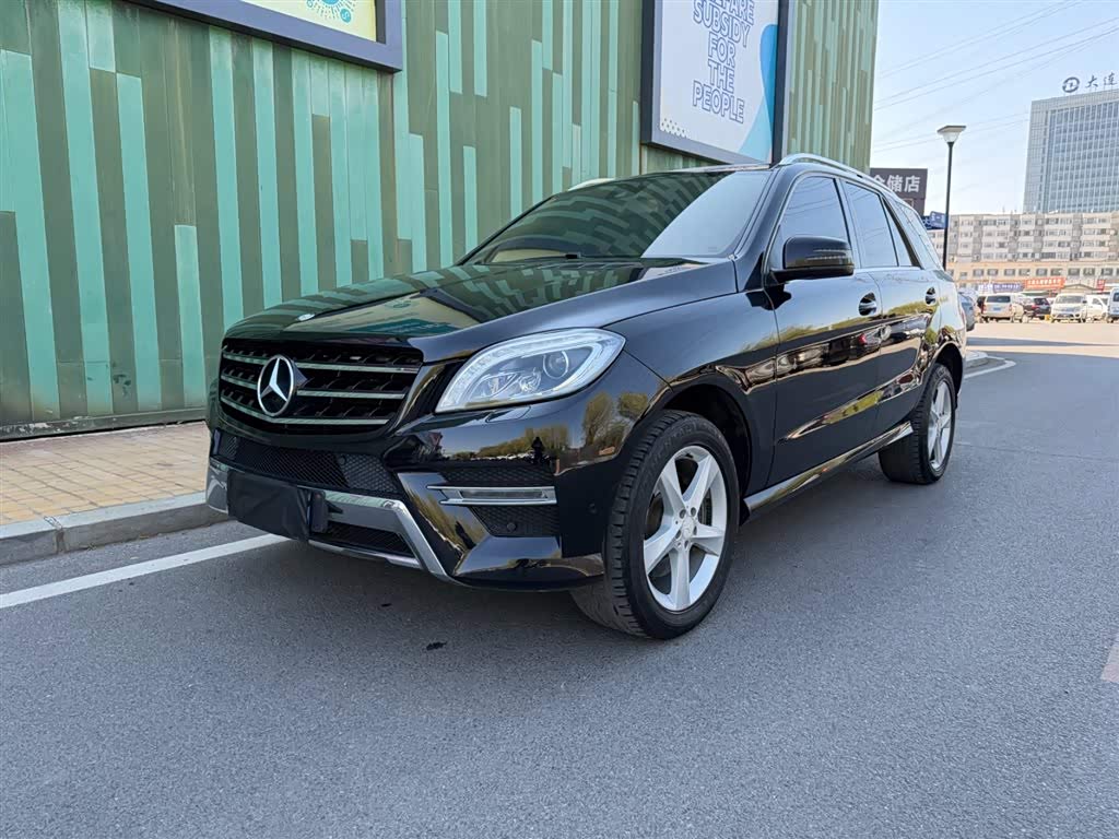 Mercedes-Benz M