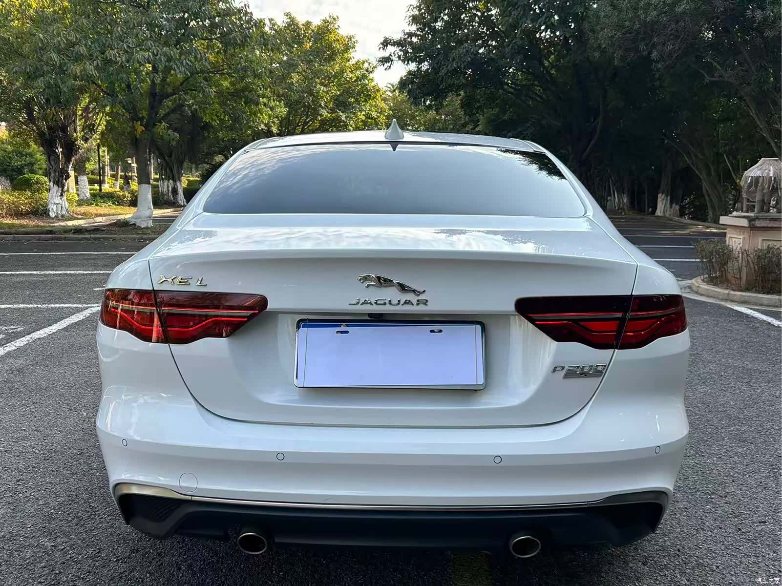 Land Rover XEL, 2021 8