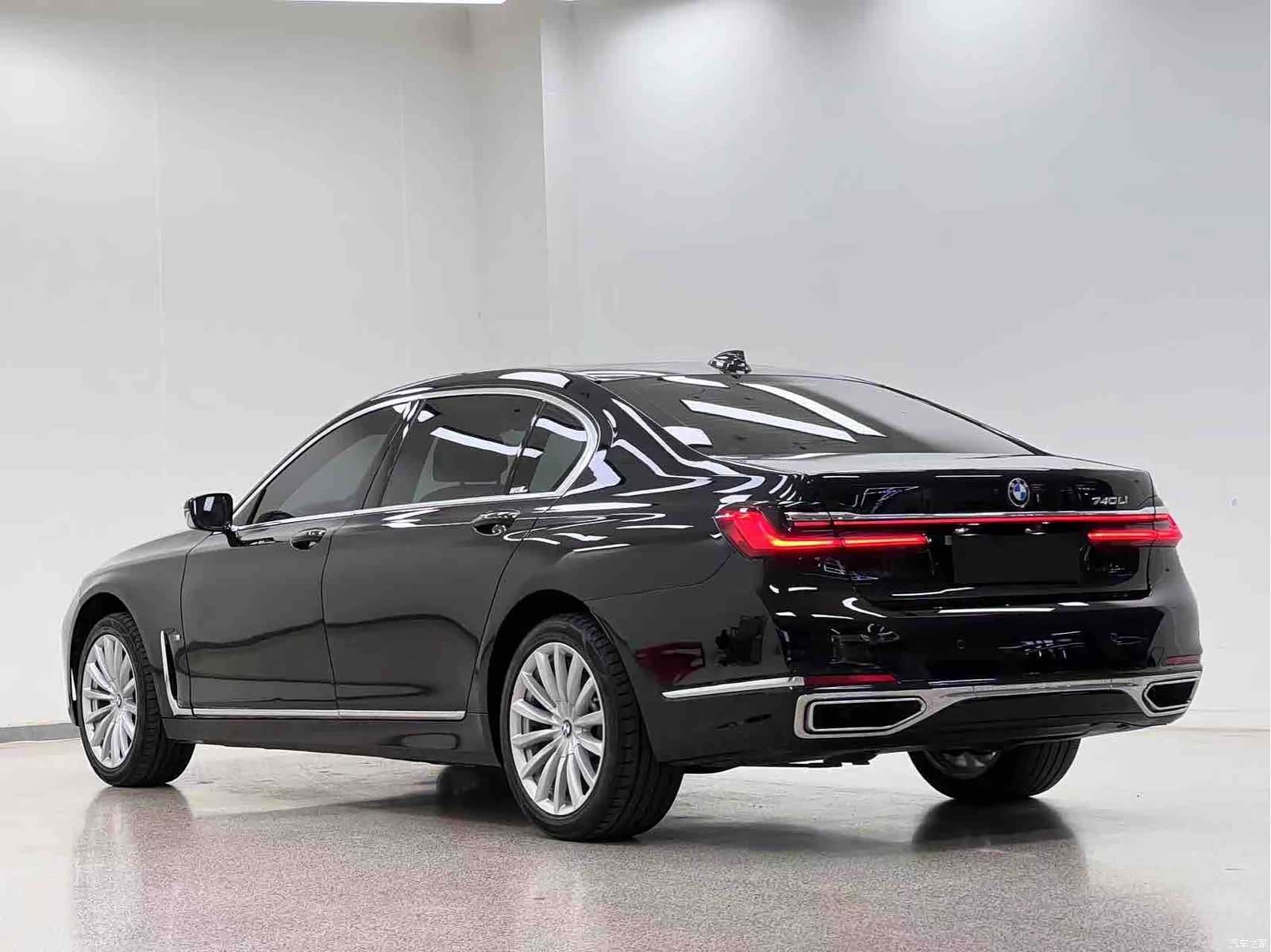BMW 7 Series, 2022 30