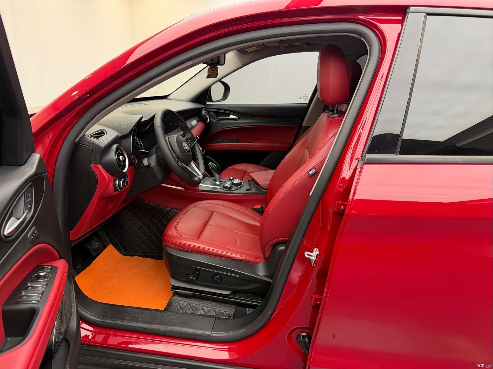 Alfa Romeo Stelvio, 2019 12