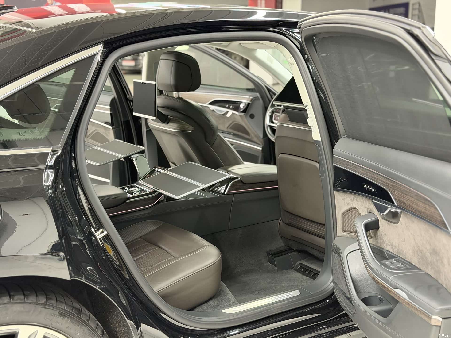 Audi A8L, 2020 11