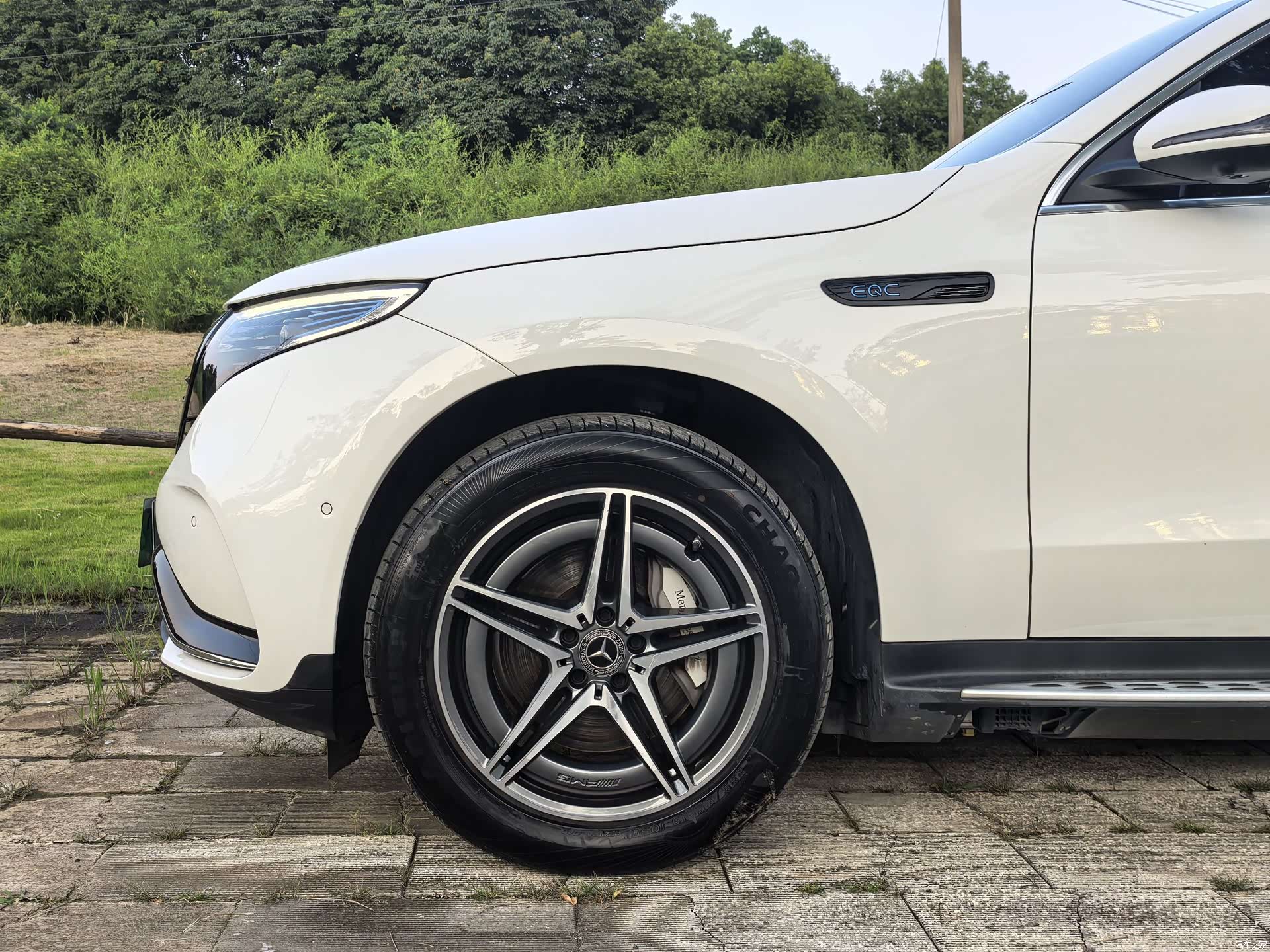 Mercedes-Benz EQC, 2022 21