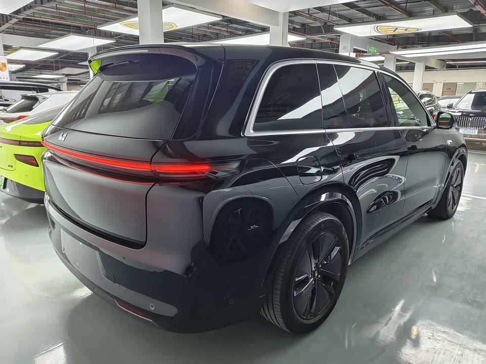 Li Auto Ideal L8