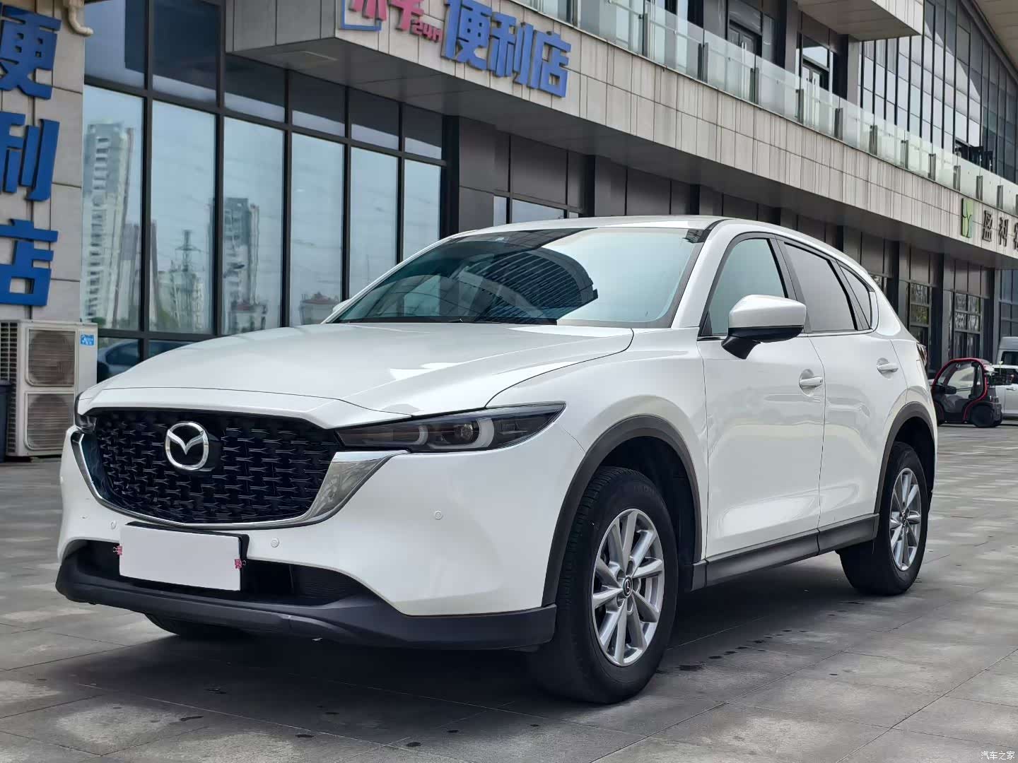 Mazda CX-5, 2023 1