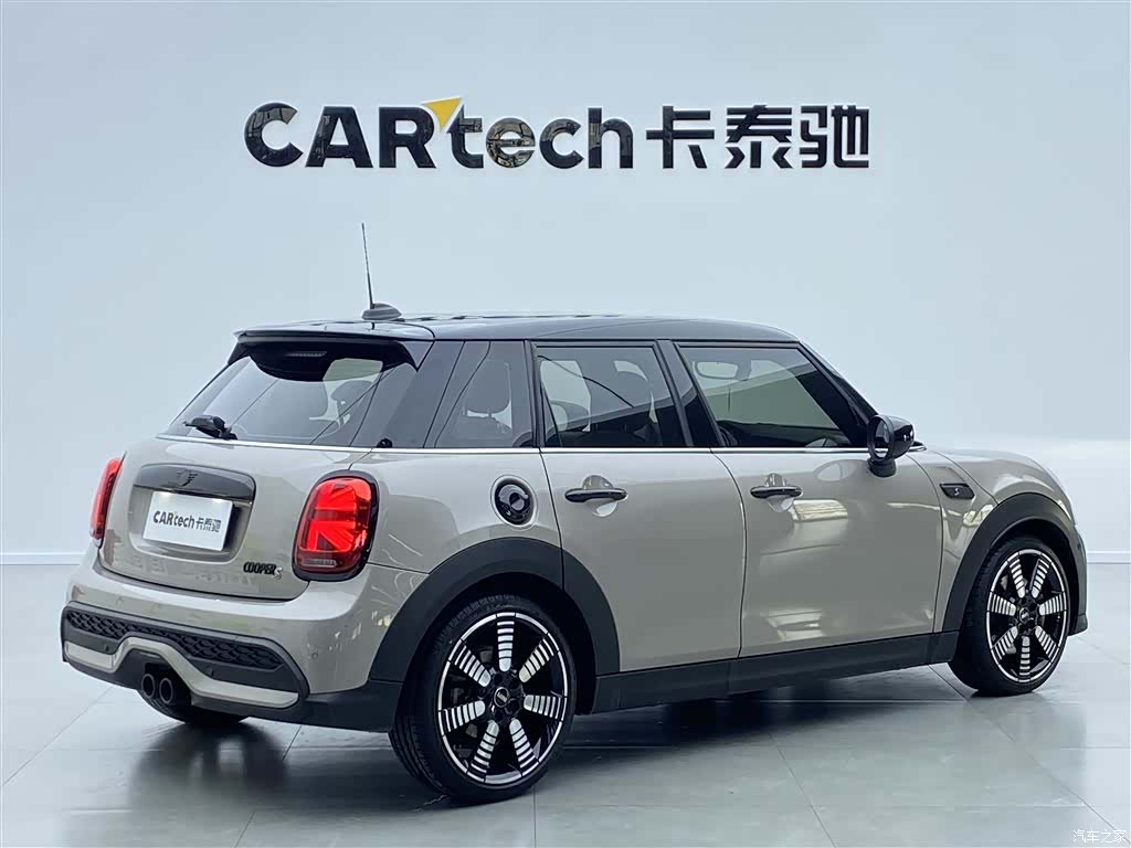 Mini Cooper, 2023 4