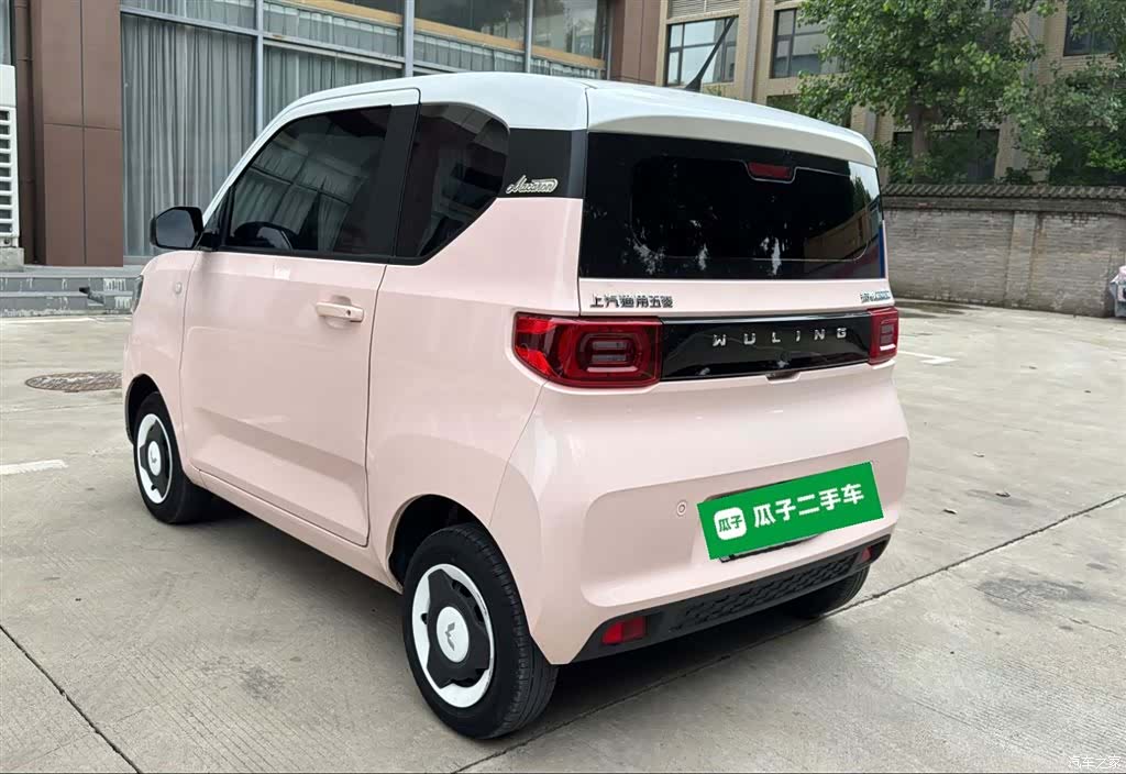 Wuling MINIEV, 2021 все фото
