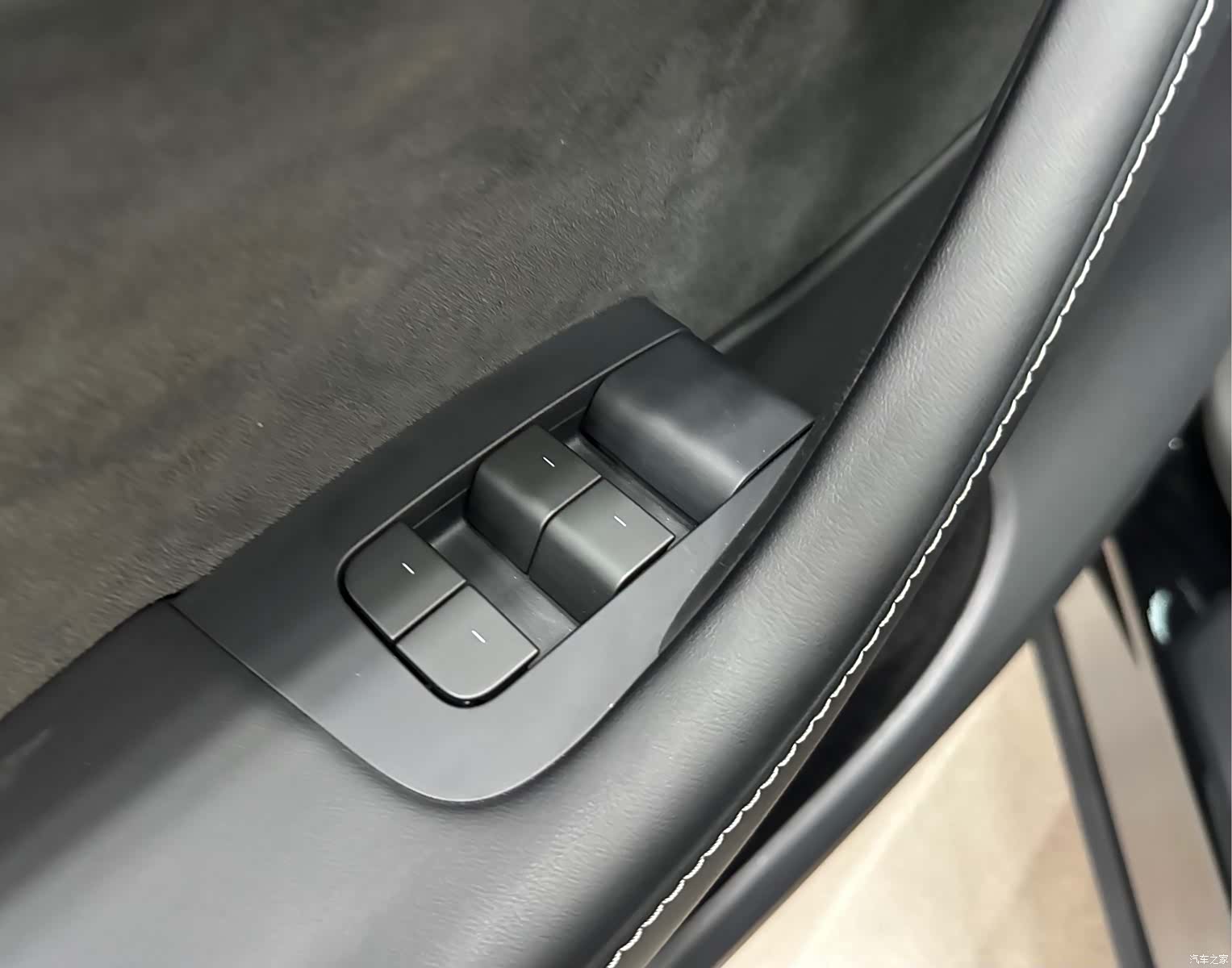 Tesla Model Y, 2023 6