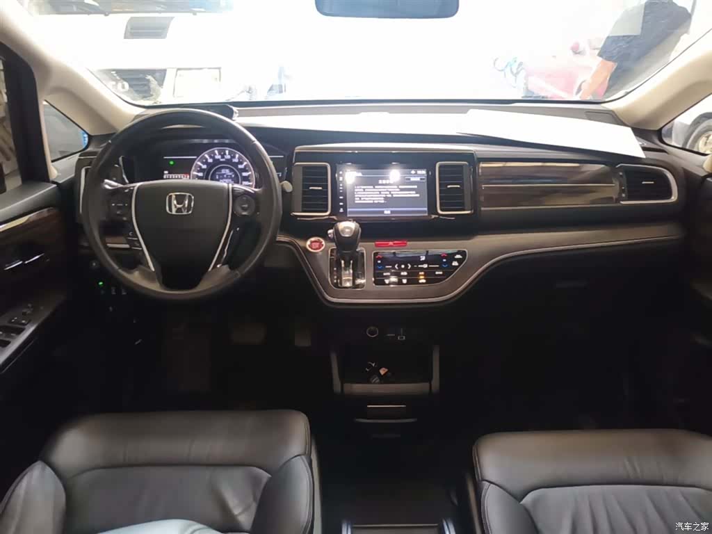 Honda Elysion, 2019 10