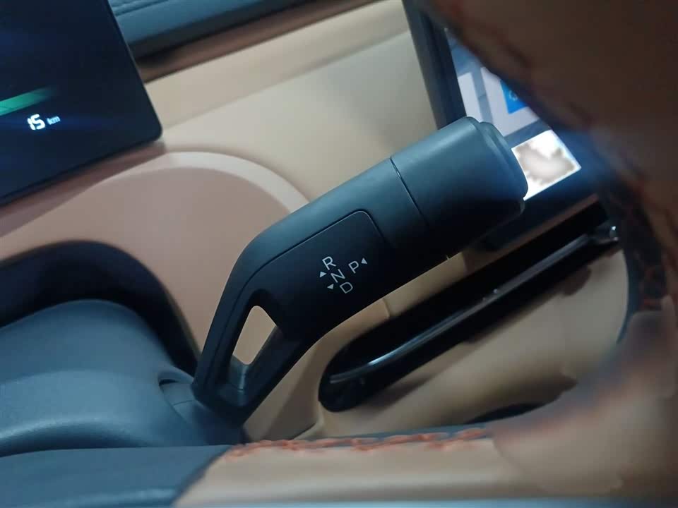 Geely Galaxy Galaxy Starship 7