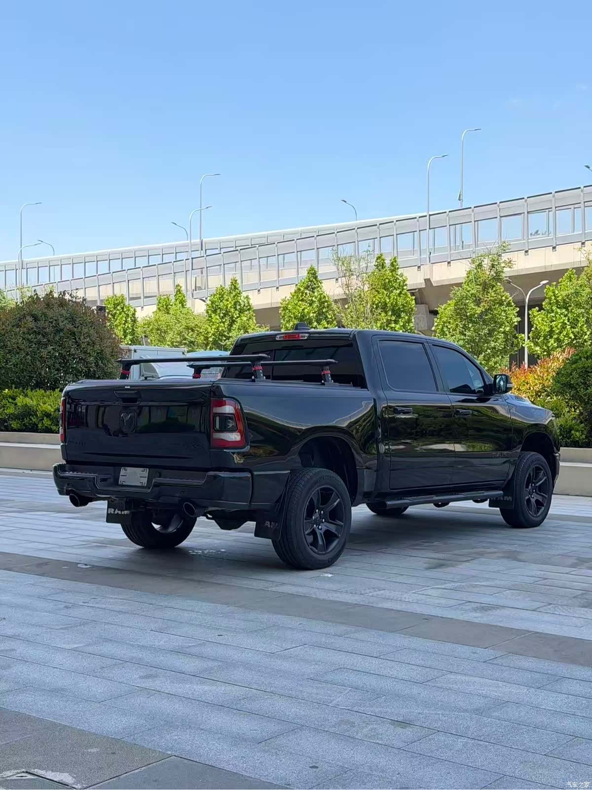 RAM Trucks, 2022 9