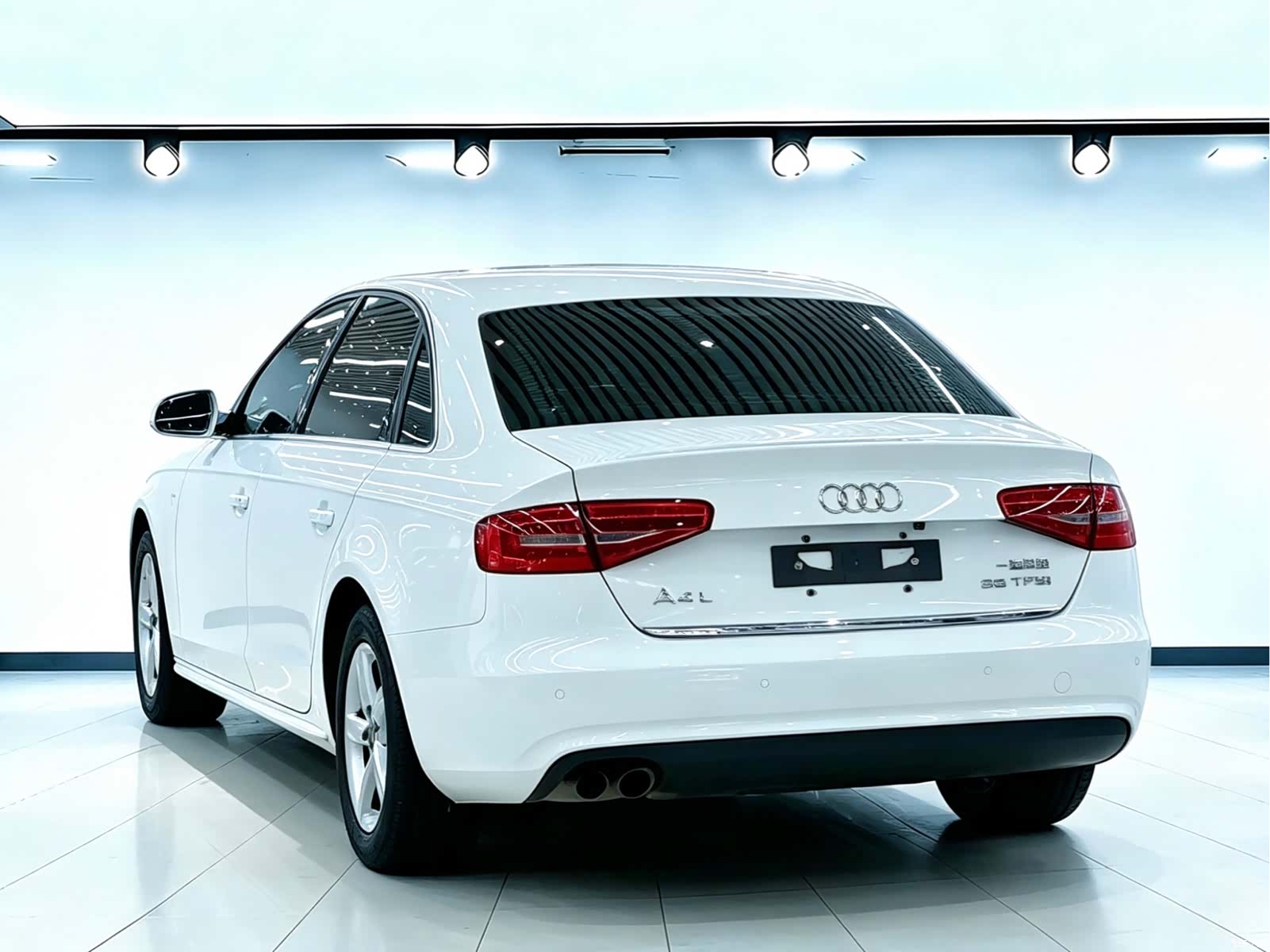 Audi A4L, 2014 3