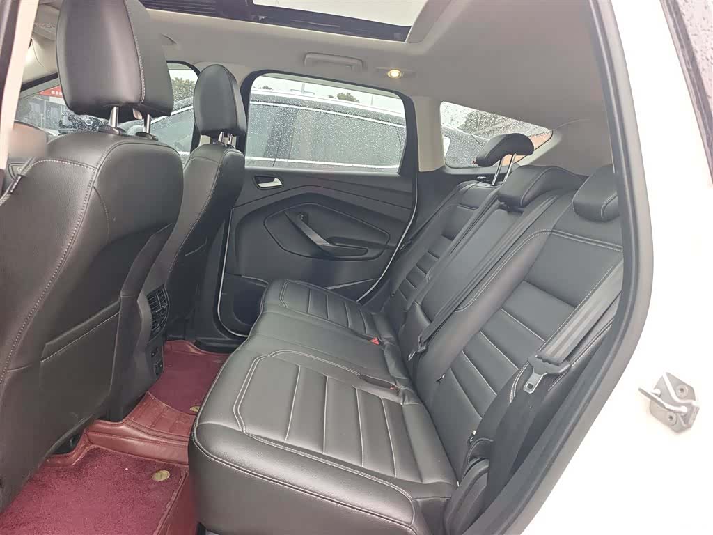 Ford Kuga, 2021 17