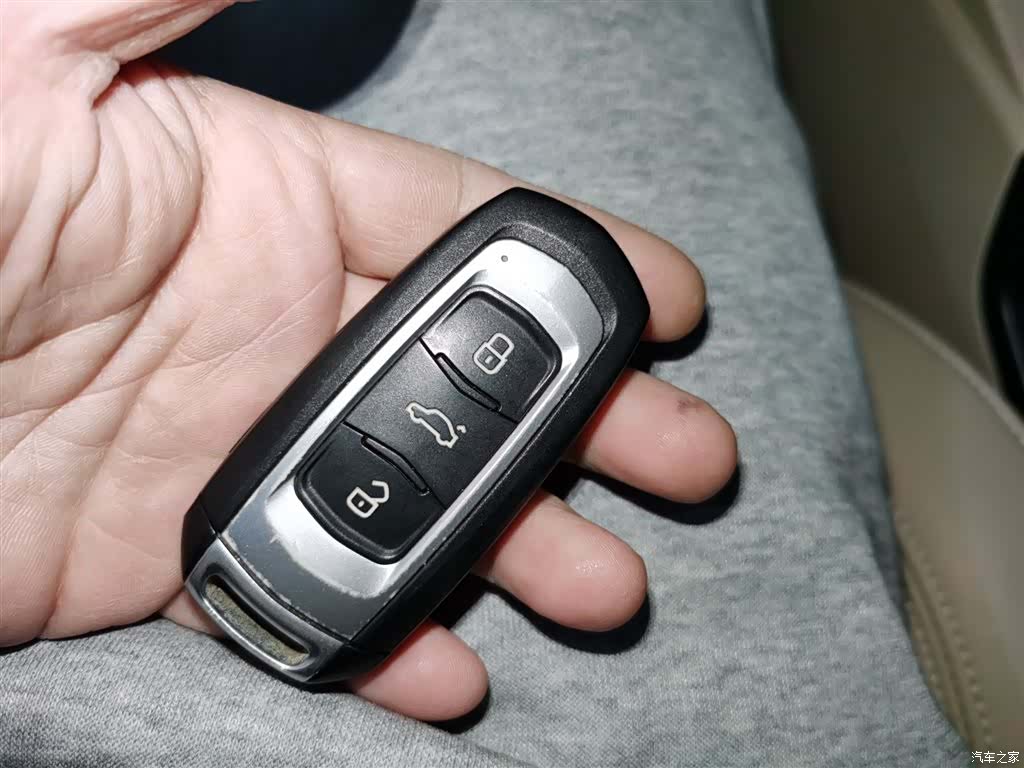 Geely Emgrand, 2017 17