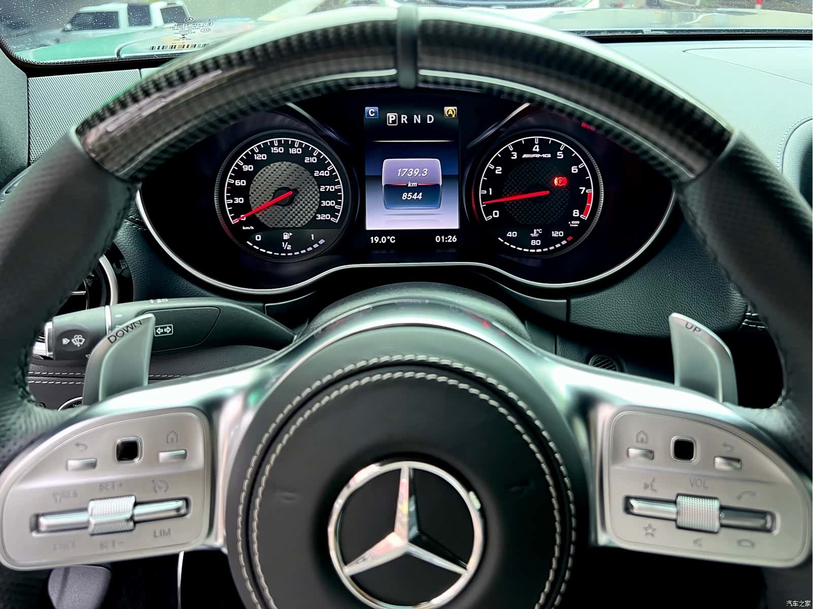 MG AMG, 2016 11