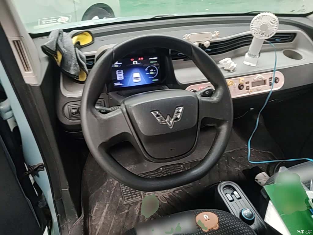 Wuling MINIEV, 2021 11