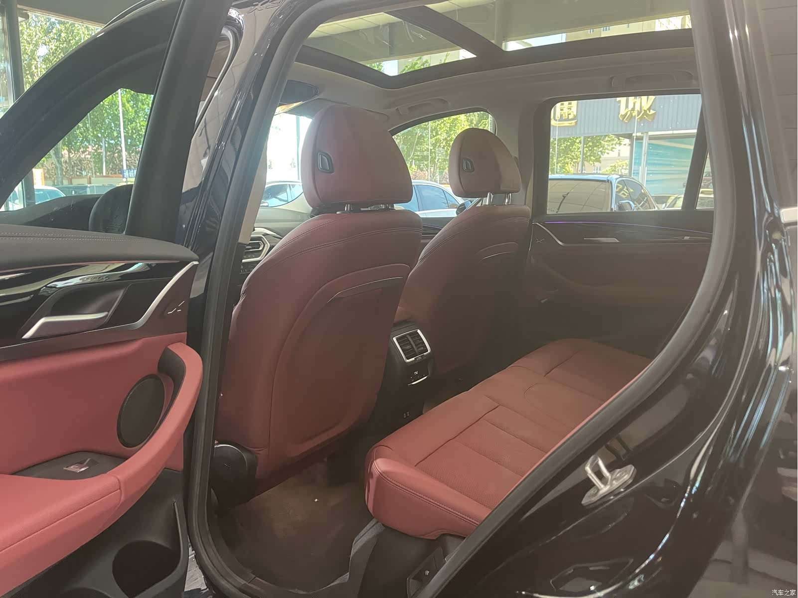BMW X3, 2023 все фото
