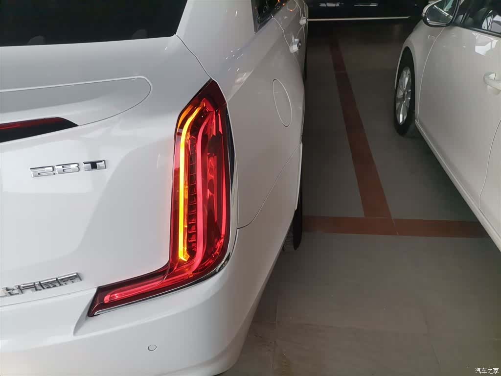 Cadillac XTS, 2018 8
