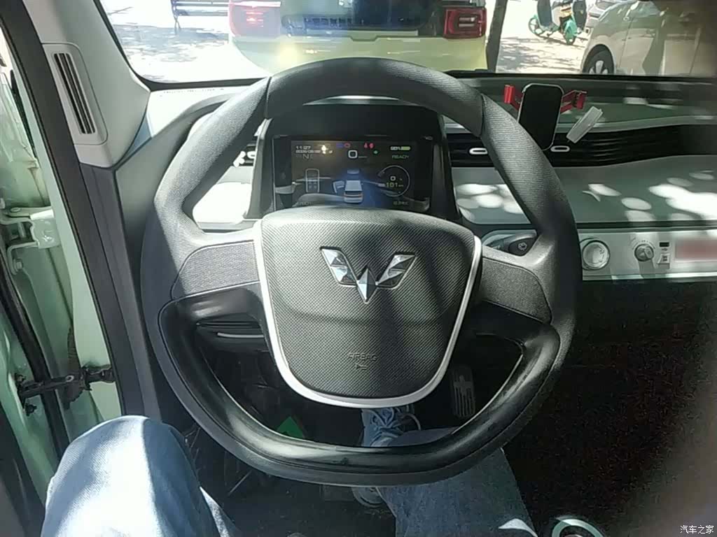 Wuling MINIEV, 2021 11