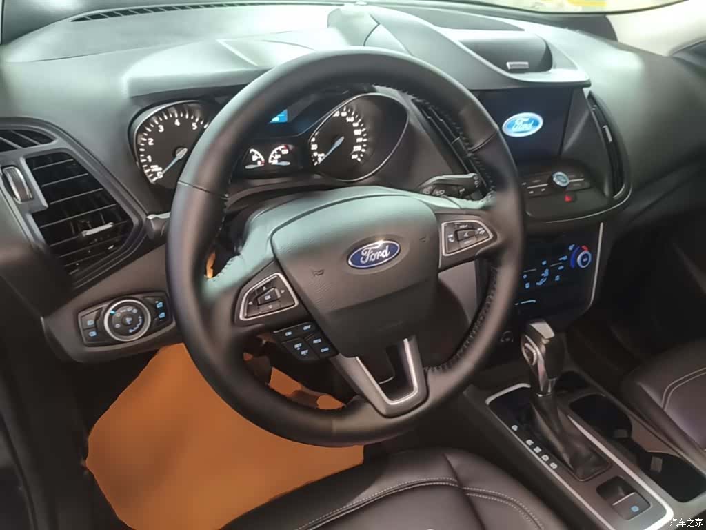 Ford Kuga, 2019 11
