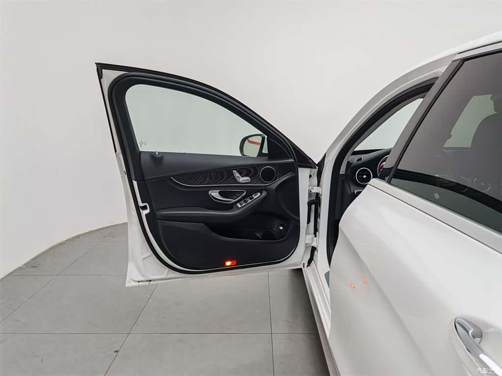 Mercedes-Benz C-Class, 2019 8