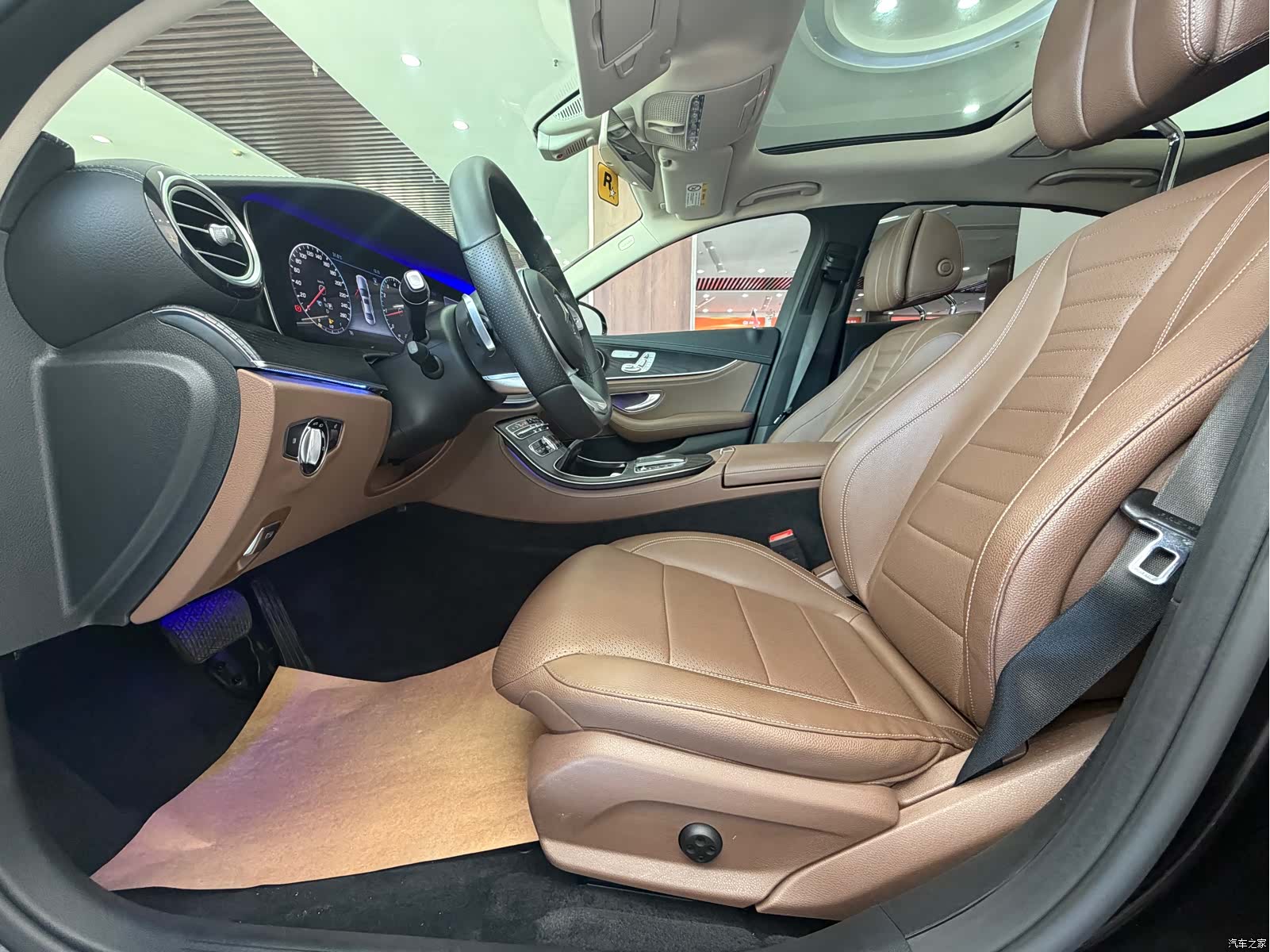 Mercedes-Benz E-Class, 2019 10