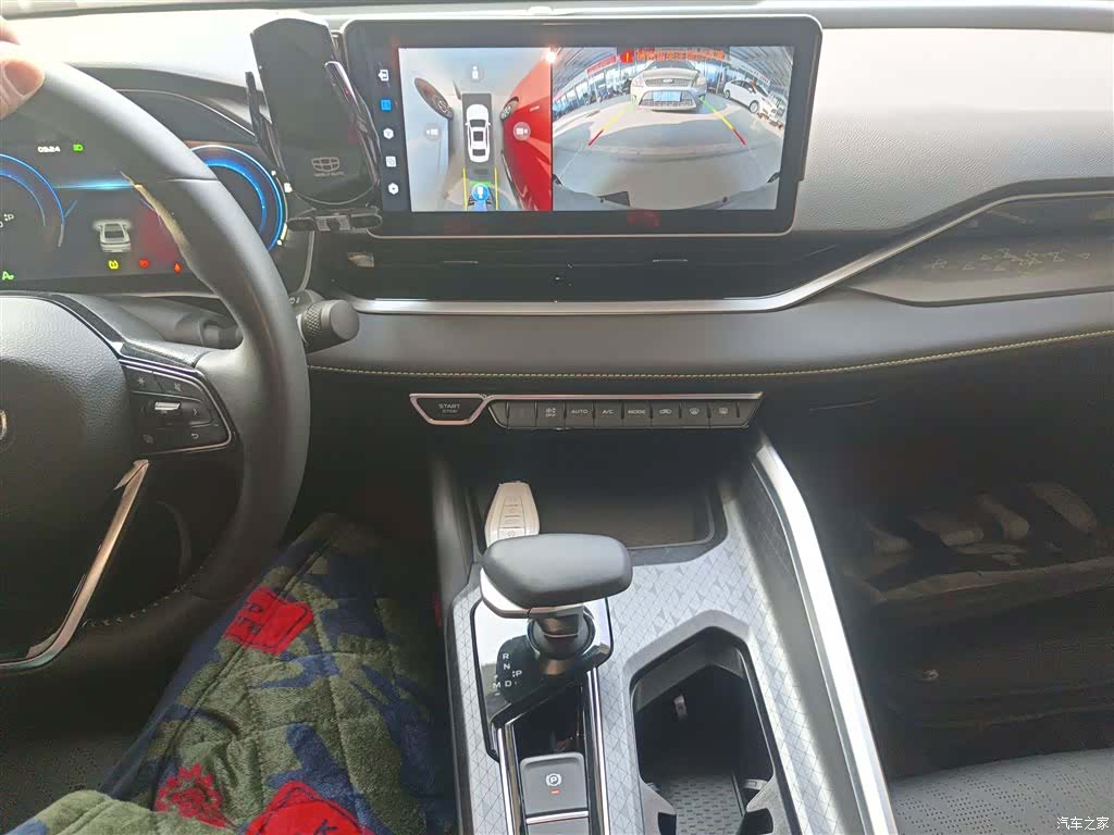 Geely Preface, 2024 10