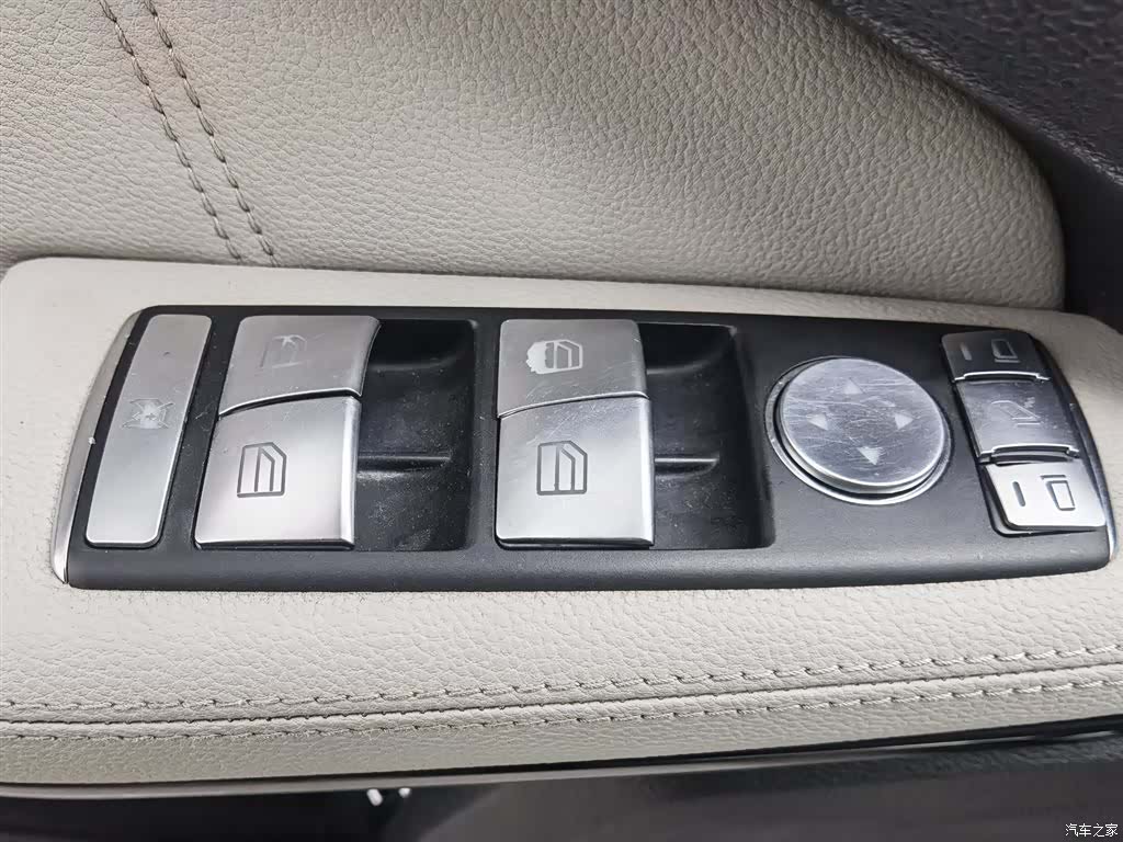 Mercedes-Benz E-Class, 2013 9