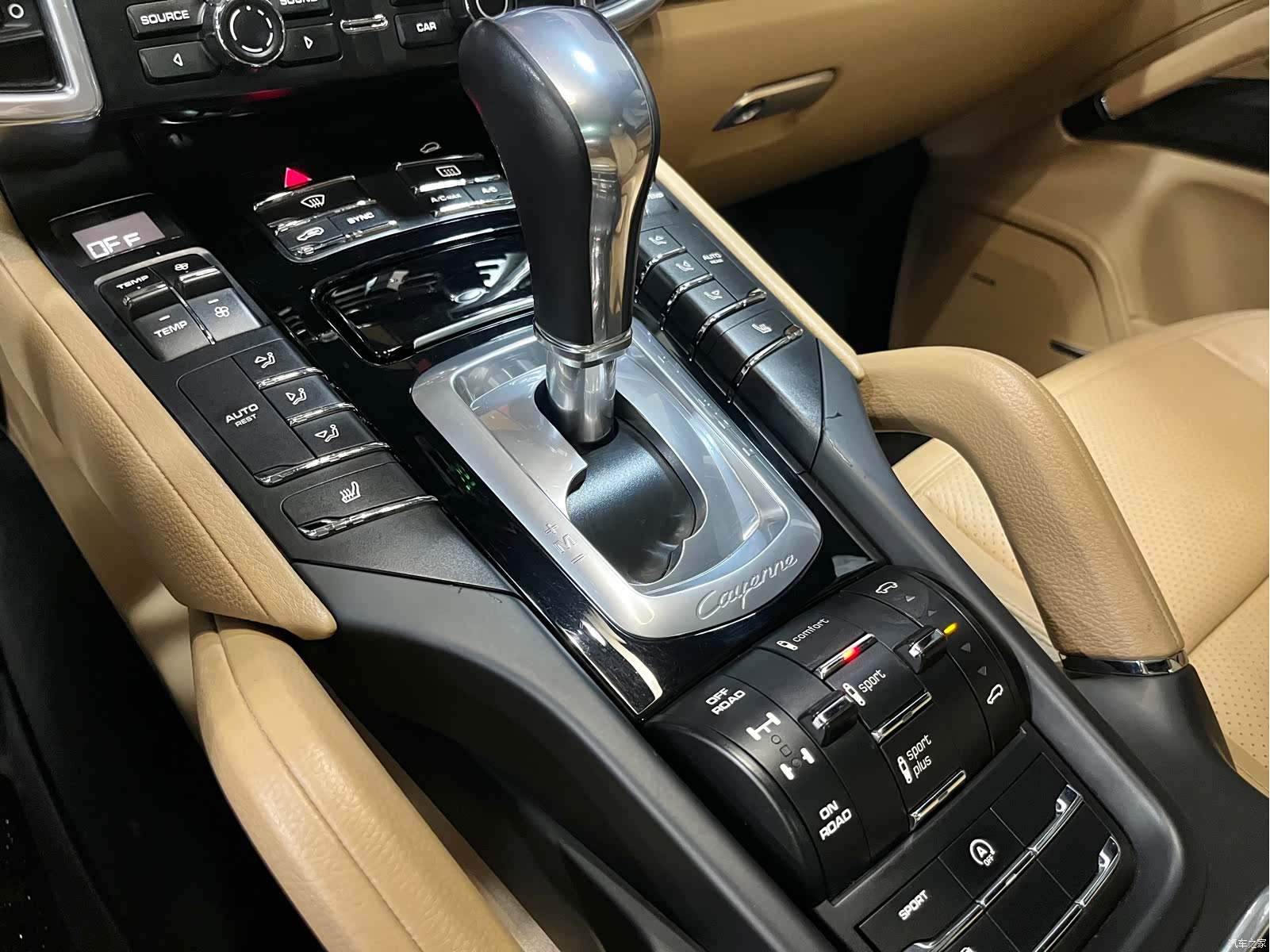 Porsche Cayenne, 2015 10