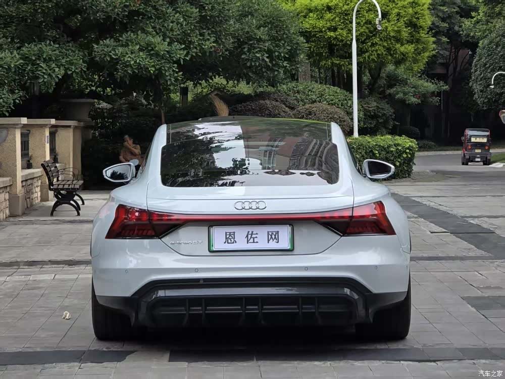 Audi e-tron, 2024 14