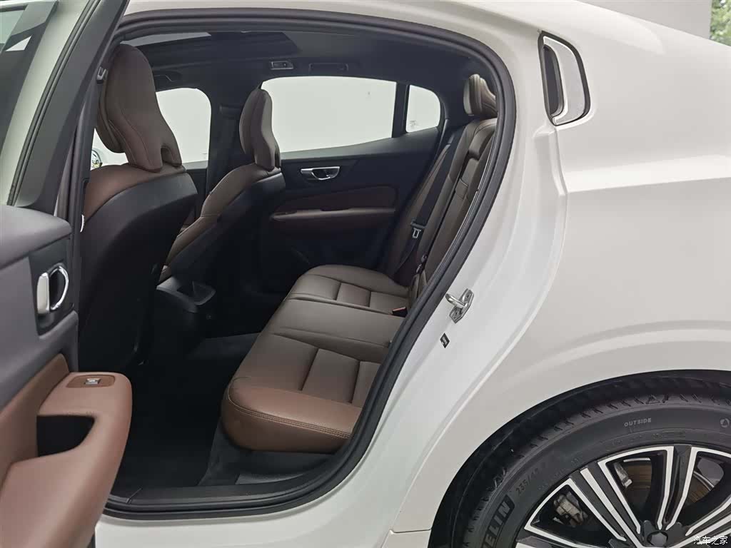 Volvo S60, 2020 15