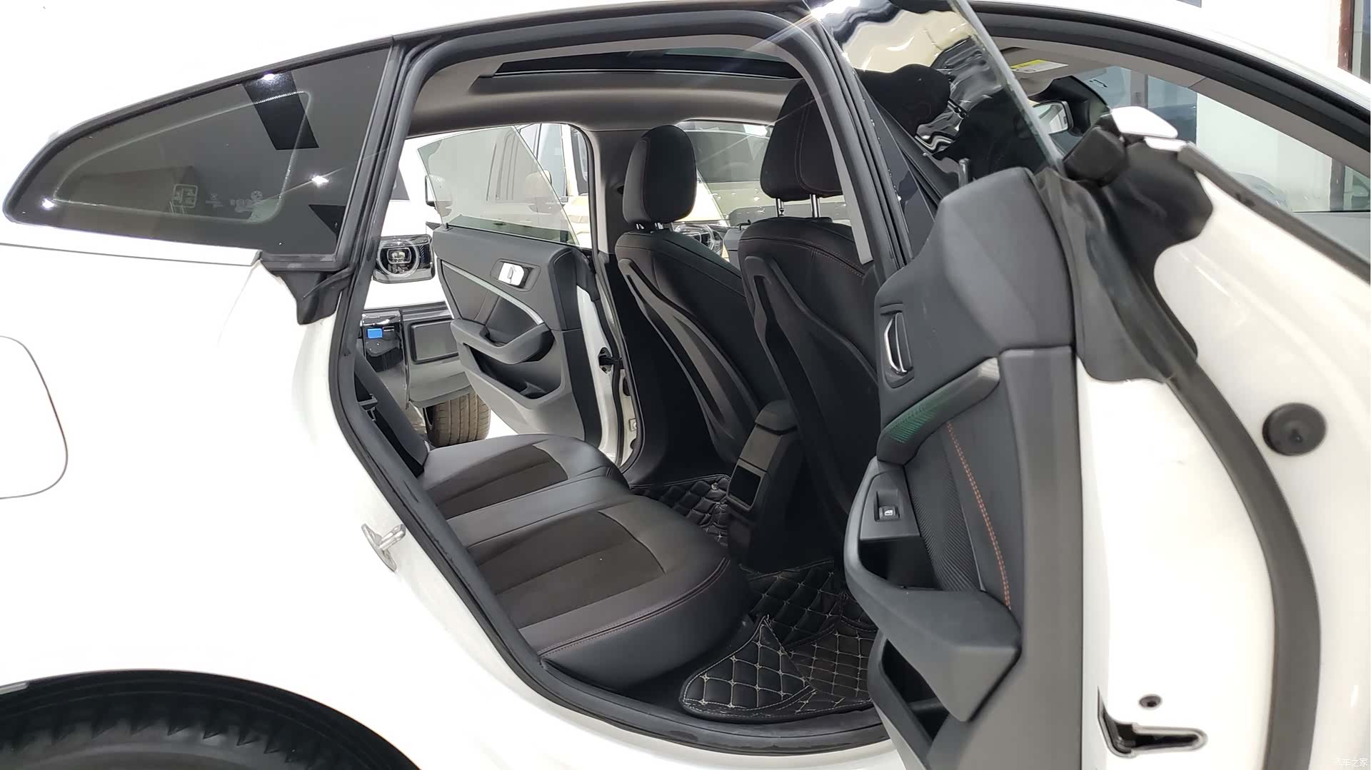 BMW 2 Series, 2022 8