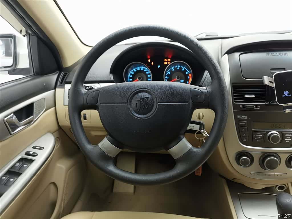 Buick 1.6LX-AT, 2013 11