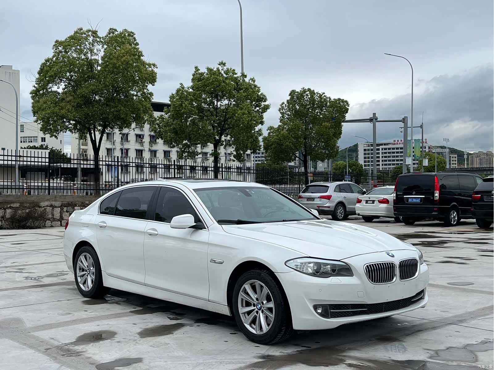 BMW 5 Series, 2013 3