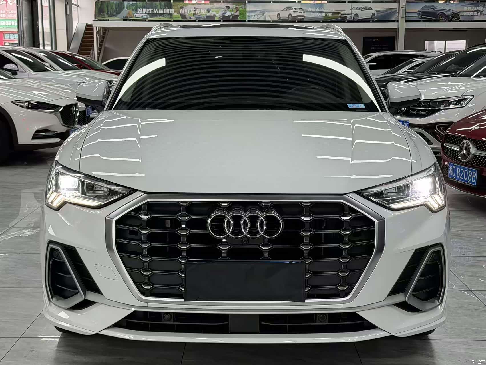Audi Q3, 2022 3