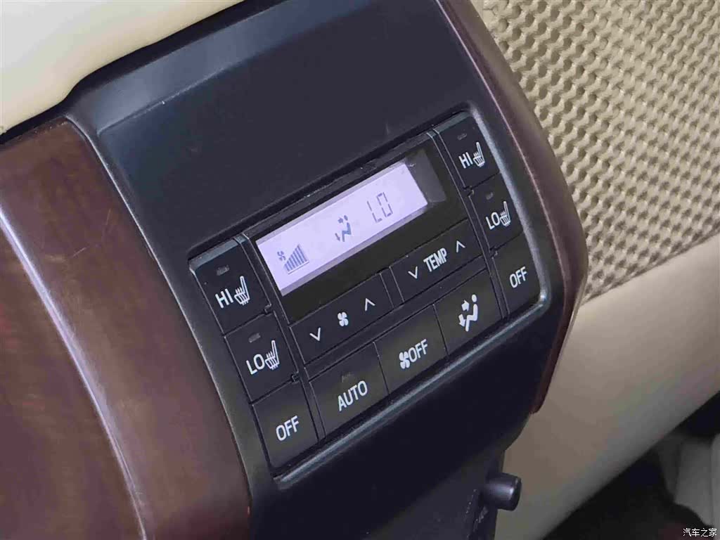 Toyota Prado, 2014 26
