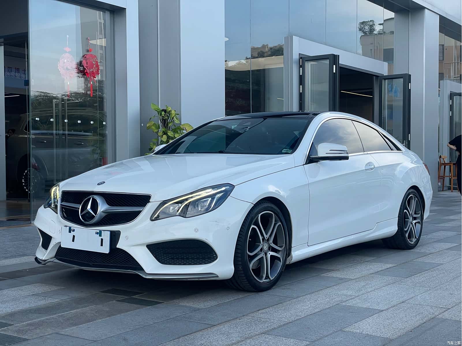 Mercedes-Benz E-Class, 2015 14