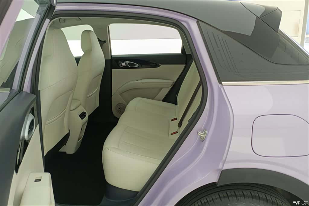 Geely Xingyuan, 2025 11