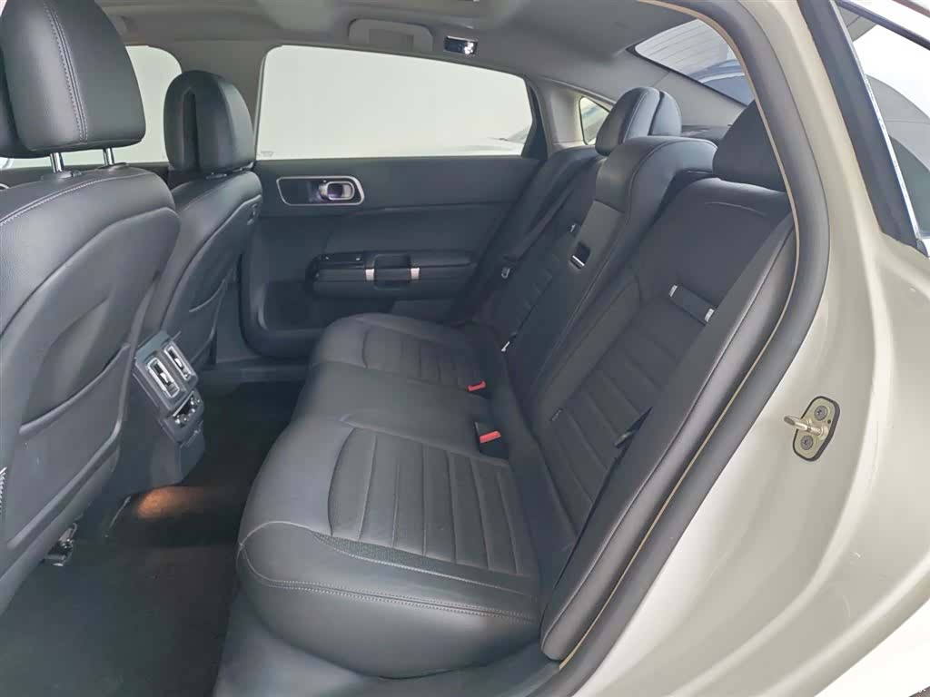 Citroen C6, 2018 17