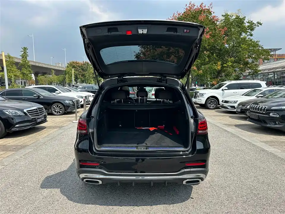 Mercedes-Benz GLC Mercedes-Benz GLC