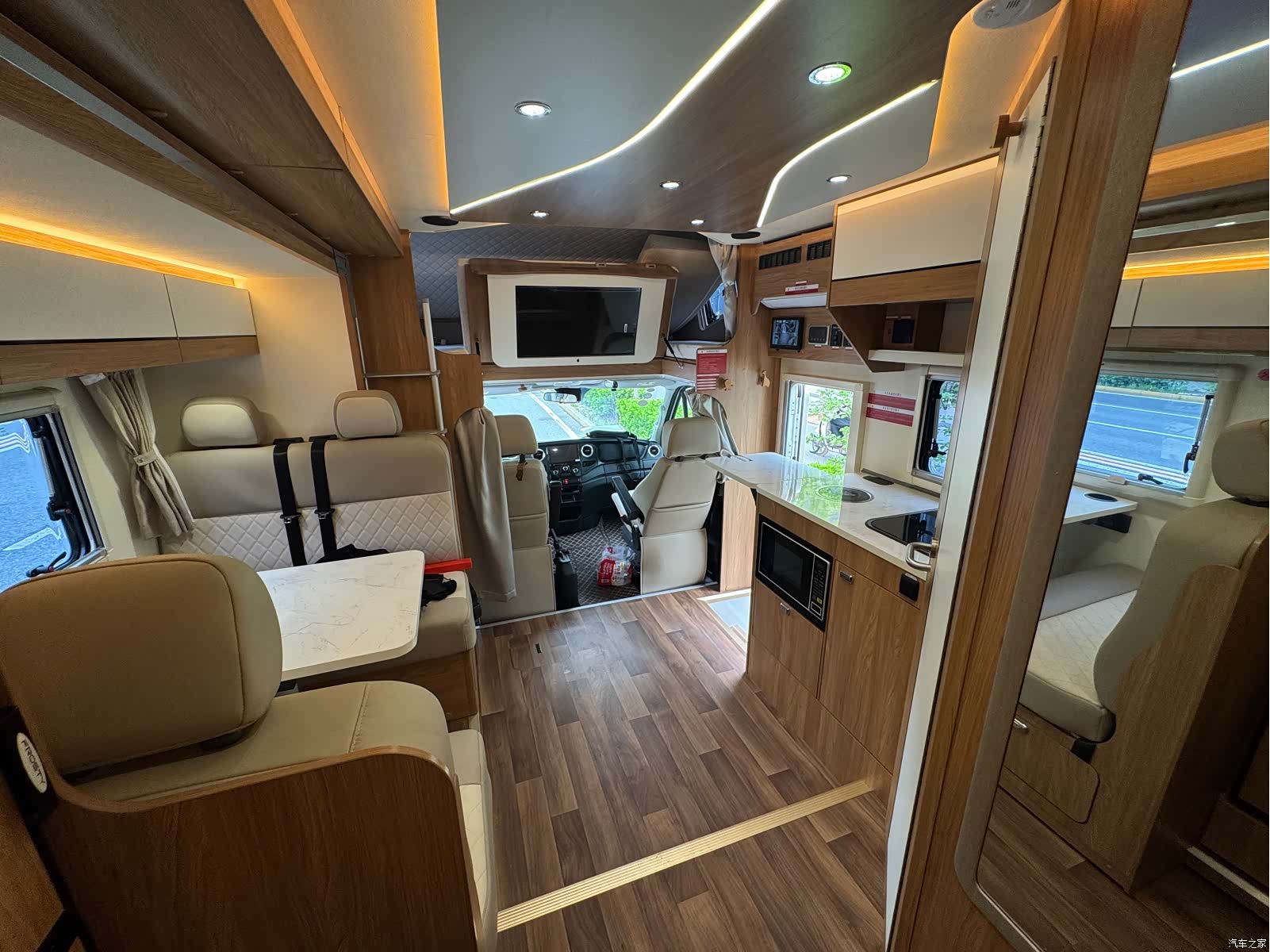 Iveco 6, 2025 25